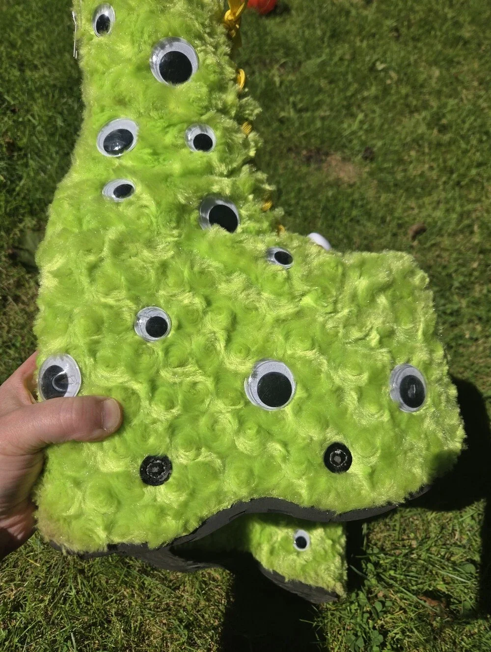 Demonia Dolls Kill Googly Eyed Furry Monster Alien Platform Boots Halloween